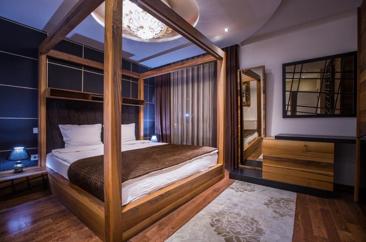 Bentley Apartments Pristina Buitenkant foto